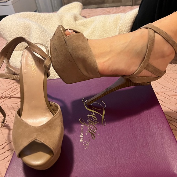 Platform heels - Picture 2 of 5